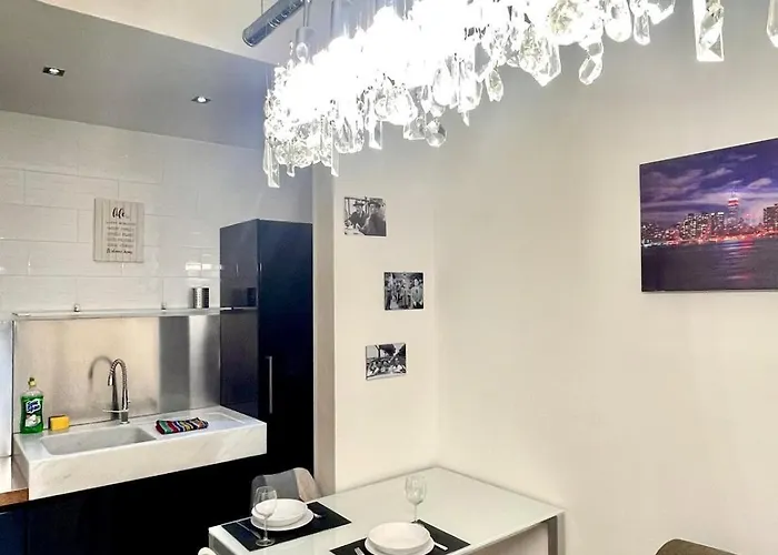 15 - Tourist House Primaticcio - Self Check-in شقة